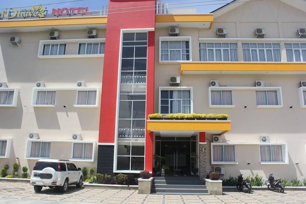 פדאנג New D'Dhave Hotel מראה חיצוני תמונה