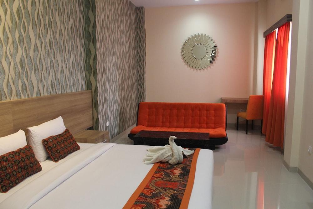פדאנג New D'Dhave Hotel מראה חיצוני תמונה