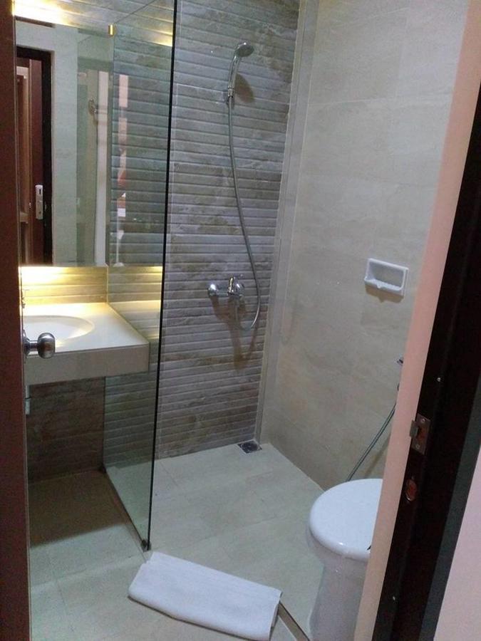 פדאנג New D'Dhave Hotel מראה חיצוני תמונה