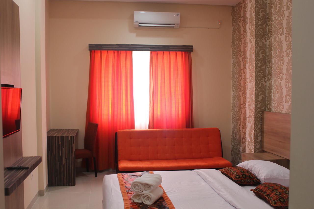 פדאנג New D'Dhave Hotel מראה חיצוני תמונה