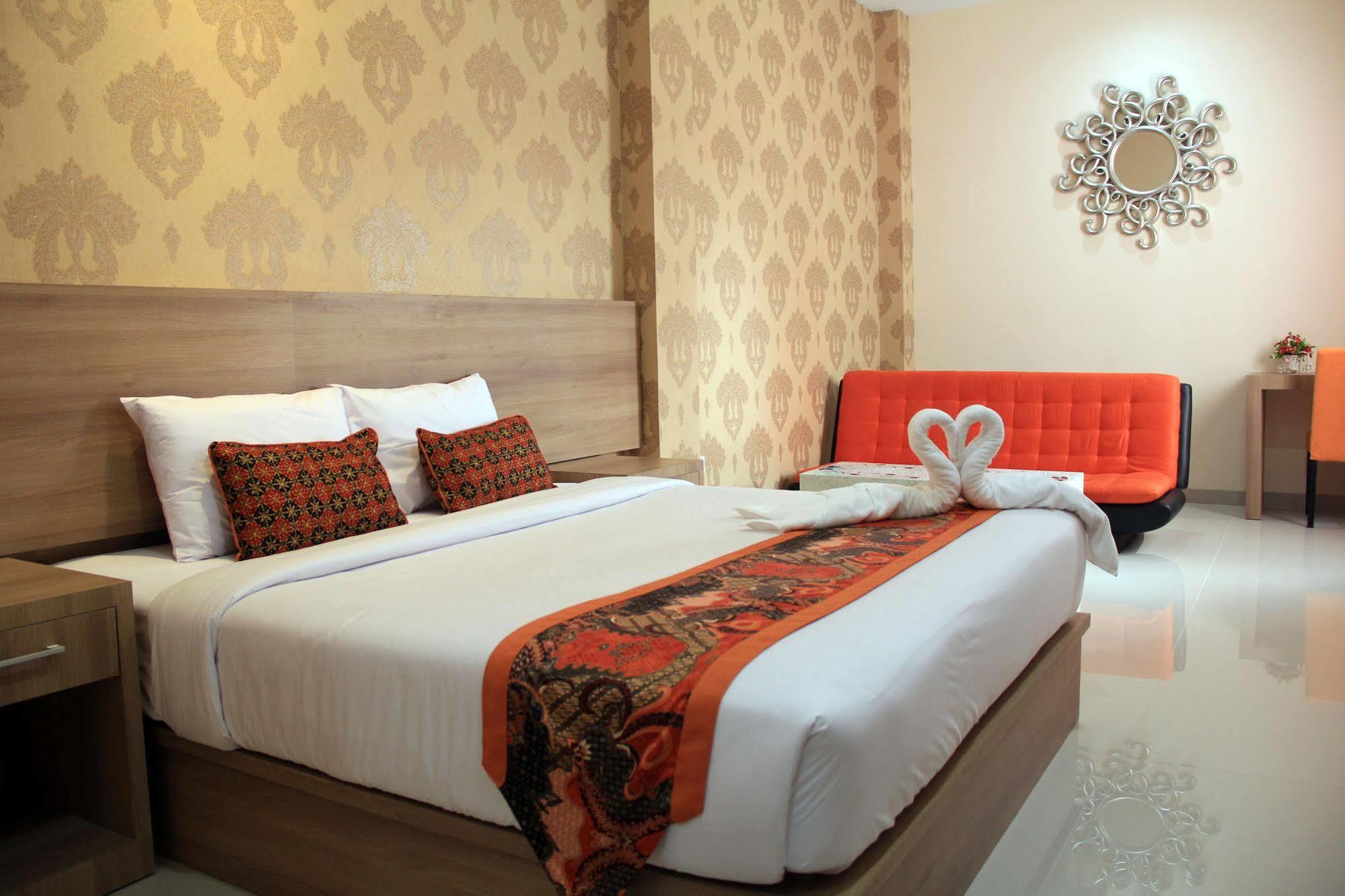פדאנג New D'Dhave Hotel מראה חיצוני תמונה